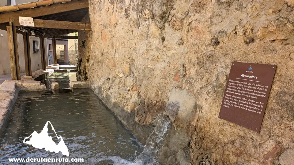 Antics abeuradors a la plaça de les Moreres
